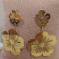 Brinco  Flor Dourado