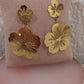 Brinco  Flor Dourado