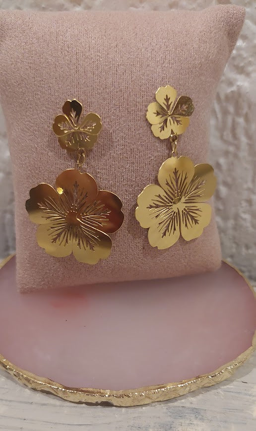 Brinco  Flor Dourado
