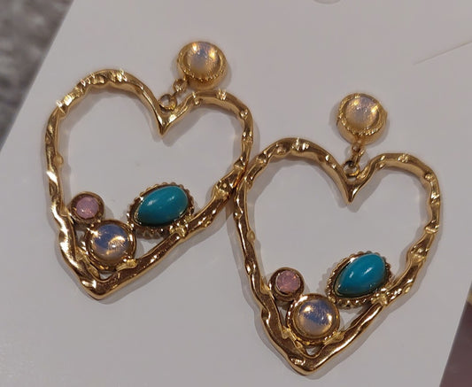 Brinco Love Dourado