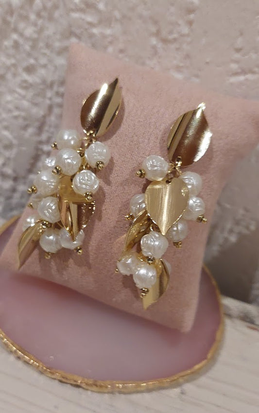 Brincos Corações Dourados Com Perolas